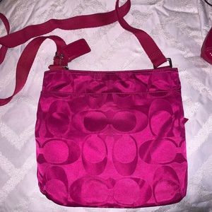 Pink coach crossbody purse
